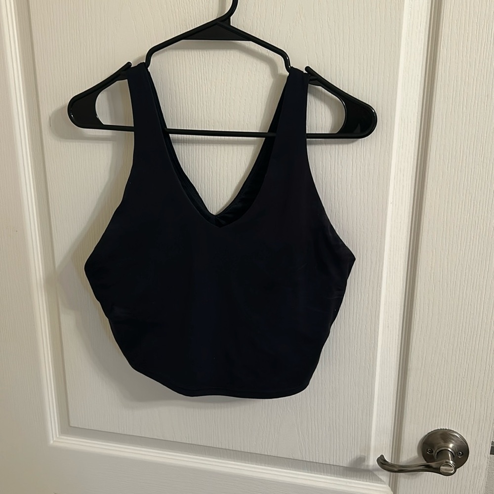 Black workout tank